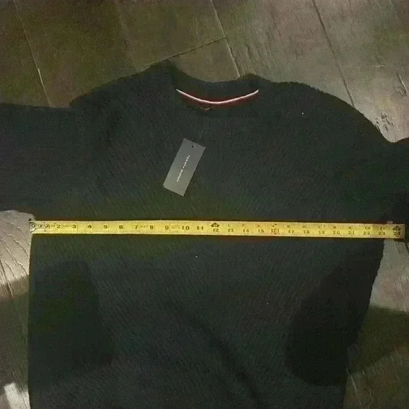 Tommy Hilfiger navy blue  sweater - Picture 4 of 4